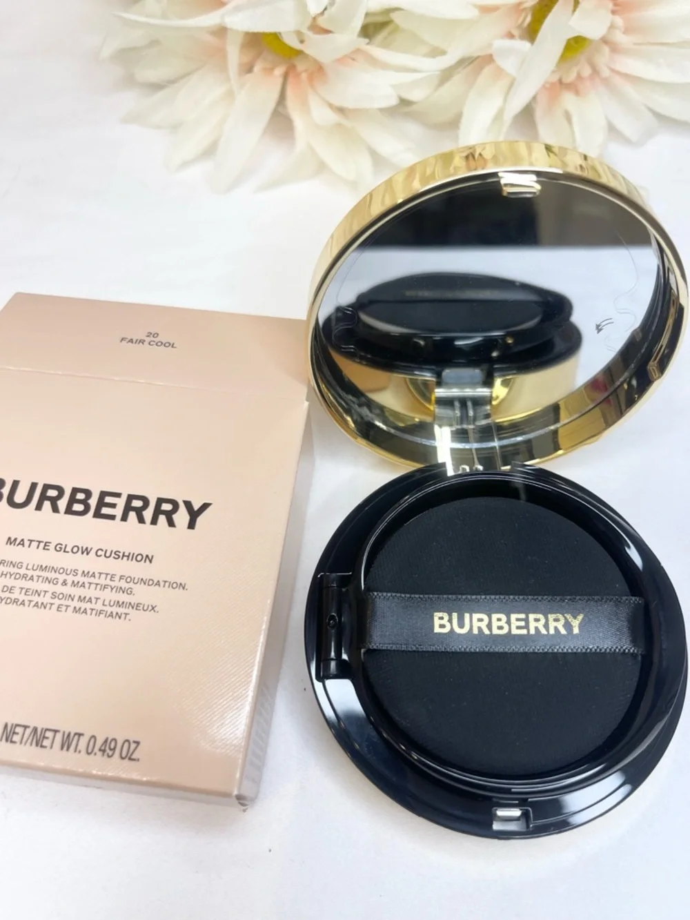 Burberry Matte Glow Cushion Compact Foundation 20 Fair Cool